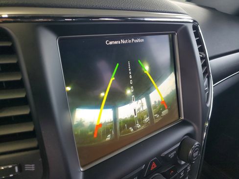 Used 2018 Jeep Grand Cherokee Limited RWD image 26