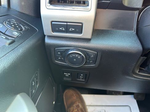 Used 2016 Ford F150 Lariat w/ Equipment Group 501A Mid image 28