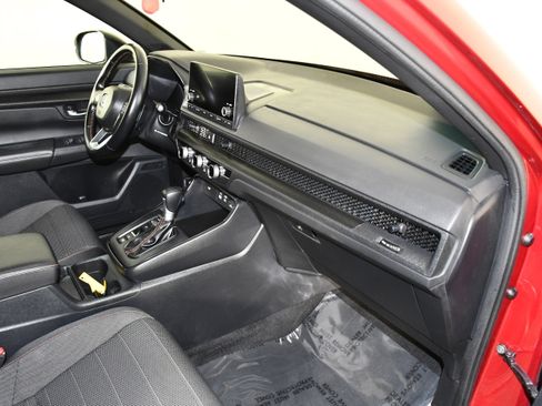 Certified 2025 Honda CR-V Sport image 40