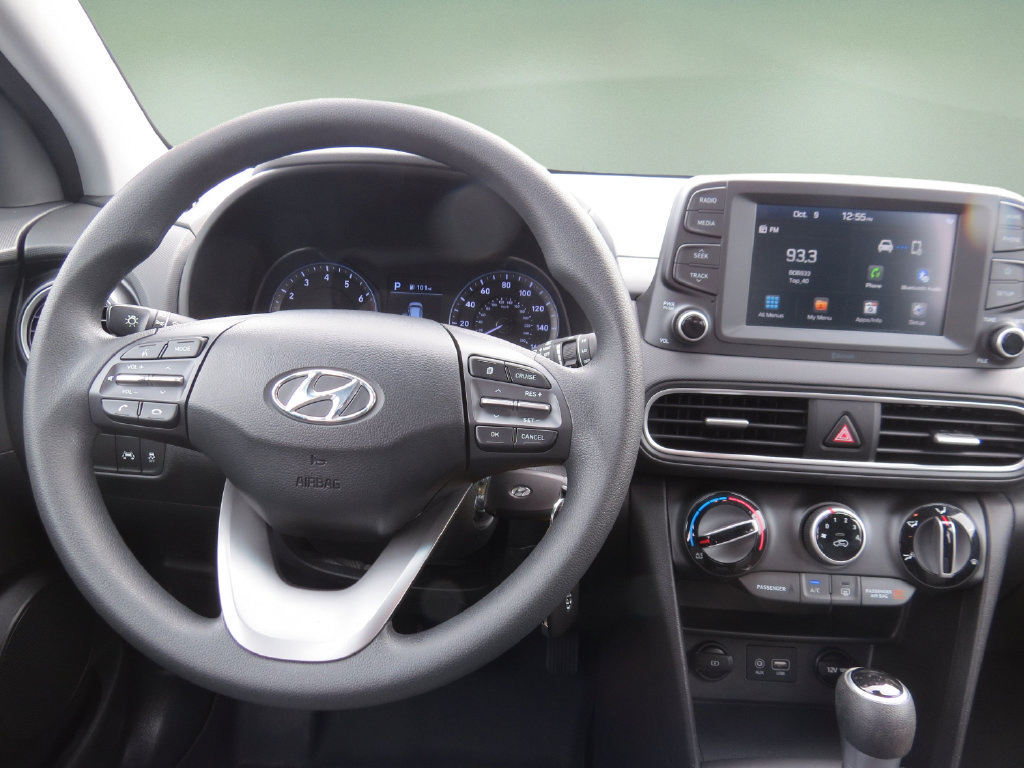 Used 2020 Hyundai Kona SE w/ Cargo Package FWD image 17