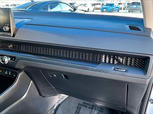 Used 2024 Honda CR-V EX image 19