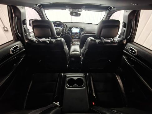 Used 2020 Jeep Grand Cherokee Altitude AWD/4WD image 26