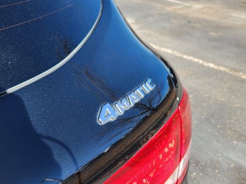 Used 2018 Mercedes-Benz GLC 300 4MATIC image 19