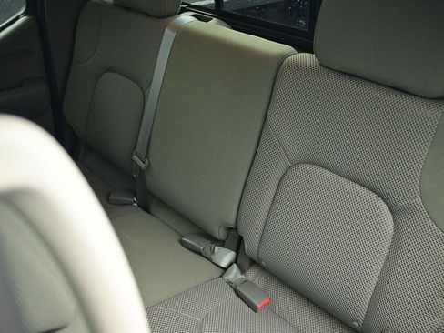 Used 2019 Nissan Frontier SV image 59