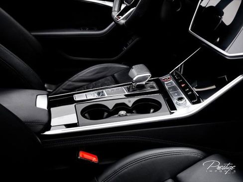 Used 2022 Audi RS 6 AWD/4WD image 44