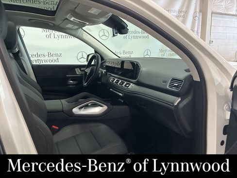 New 2026 Mercedes-Benz GLS 450 4MATIC image 12