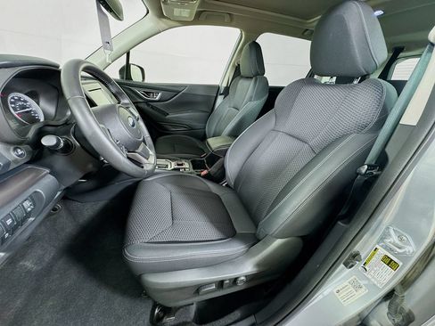 Used 2023 Subaru Forester Premium AWD/4WD image 25