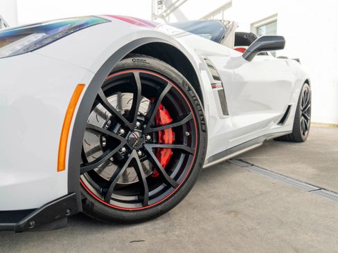 Used 2017 Chevrolet Corvette Grand Sport image 4