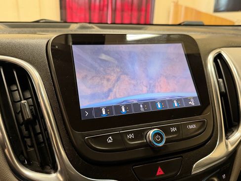 Used 2019 Chevrolet Equinox Premier FWD image 33