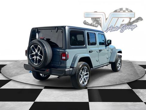 Used 2024 Jeep Wrangler Sport S w/ Convenience Group image 5
