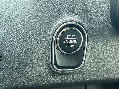 Used 2024 Mercedes-Benz Sprinter 2500 image 22