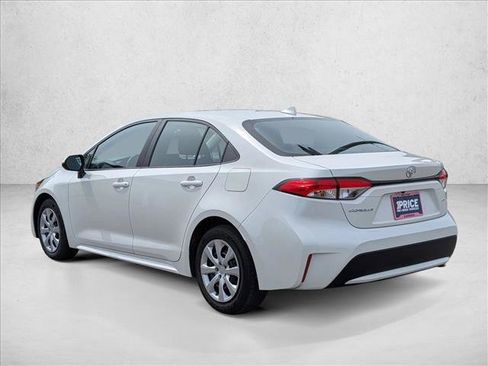 Used 2020 Toyota Corolla LE FWD image 7