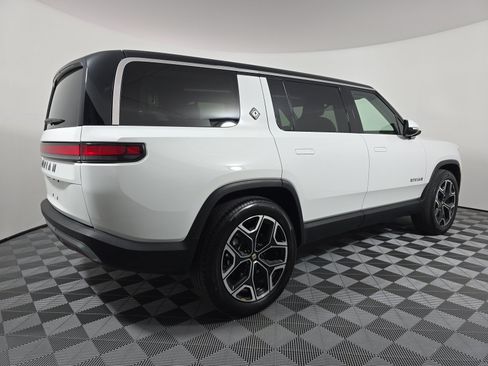 Used 2025 Rivian R1S Adventure AWD/4WD image 5