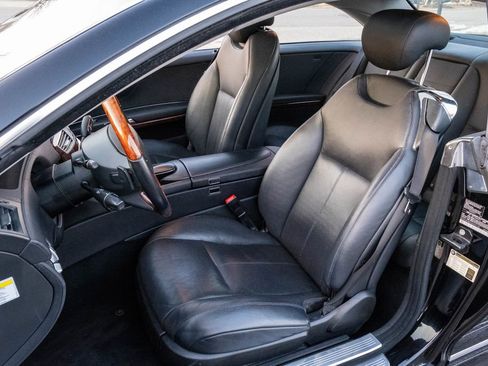 Used 2010 Mercedes-Benz CL 550 4MATIC w/ Sport Pkg image 15