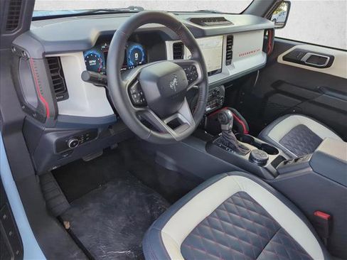 New 2025 Ford Bronco Heritage Edition image 3