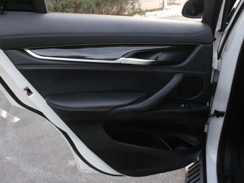 Used 2019 BMW X6 xDrive35i w/ Convenience Package image 18