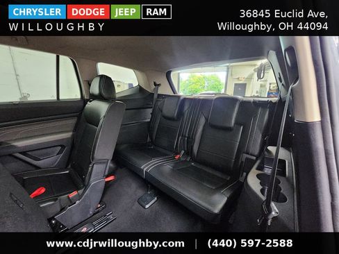 Used 2021 Volkswagen Atlas SE w/ Panoramic Sunroof Package AWD/4WD image 31