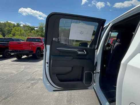 Used 2026 Chevrolet Silverado 1500 LT AWD/4WD image 30