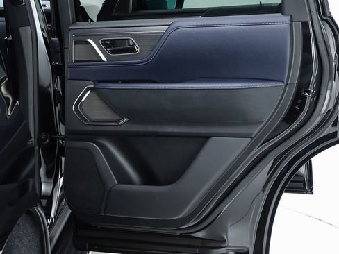 New 2026 INFINITI QX80 4WD w/ Sport Exterior Package image 32