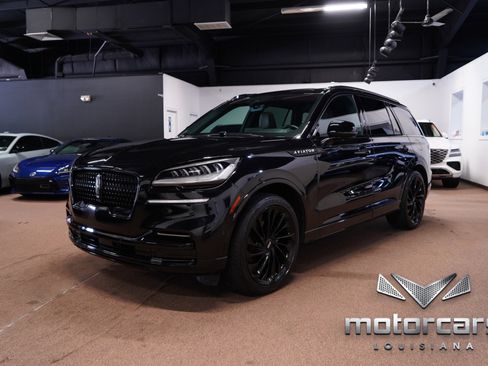 Used 2023 Lincoln Aviator Reserve w/ Jet Package RWD image 3