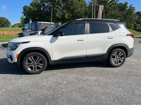 Used 2021 Kia Seltos S FWD image 5