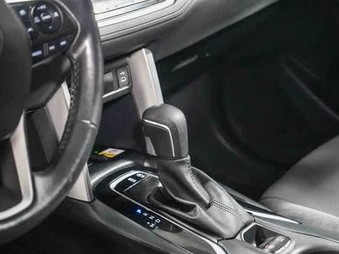 Certified 2023 Toyota Corolla Cross LE image 25