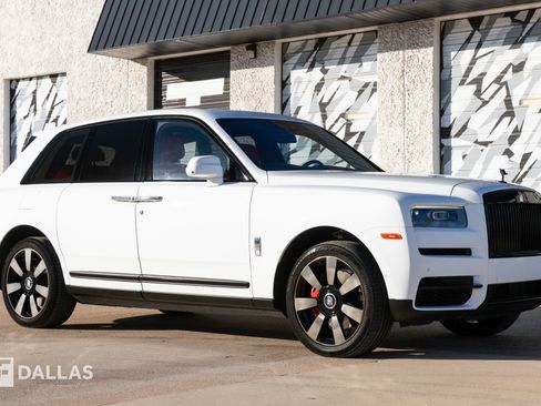 Used 2022 Rolls-Royce Cullinan image 19