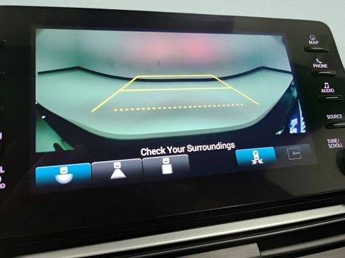 Used 2022 Honda Accord Touring image 32