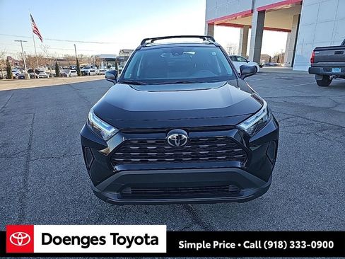Used 2025 Toyota RAV4 LE image 9