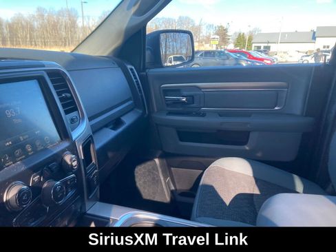 Used 2017 RAM 1500 Classic SLT w/ SLT Plus Dï¿©cor Group image 15