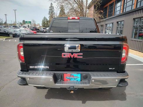 Used 2017 GMC Sierra 1500 SLT w/ SLT Preferred Package AWD/4WD image 4