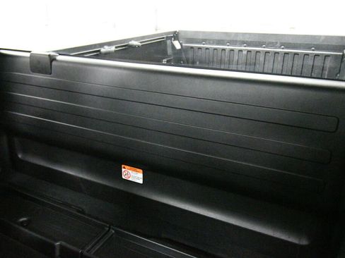 Certified 2021 Toyota Tacoma SR image 19