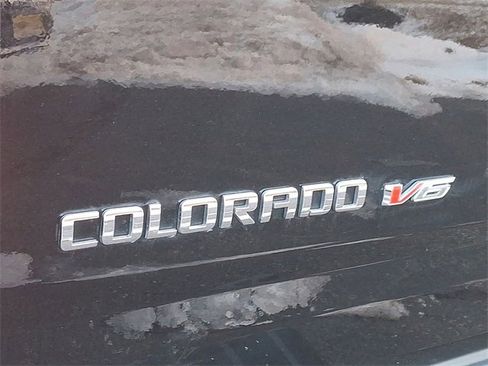 Certified 2019 Chevrolet Colorado Z71 w/ Z71 Midnight Edition image 28