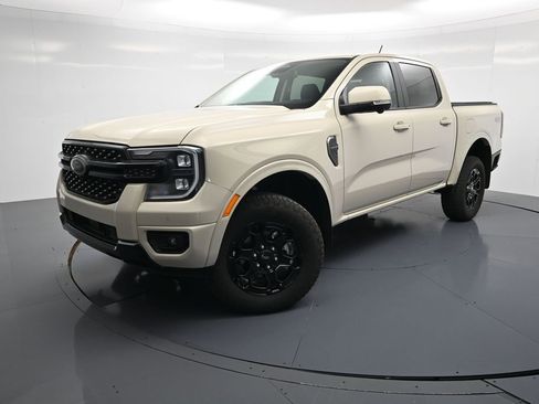 Used 2025 Ford Ranger Lariat w/ Black Appearance Package AWD/4WD image 1