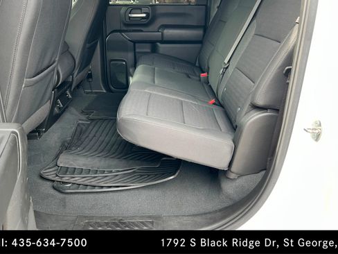 Used 2024 Chevrolet Silverado 2500 Custom w/ Custom Value Package image 21