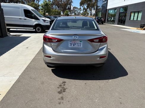 Used 2014 MAZDA MAZDA3 s Touring FWD image 8