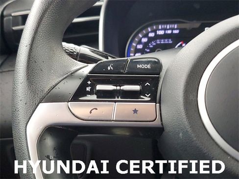 Certified 2022 Hyundai Tucson SE image 13