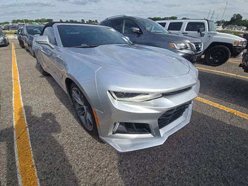 Used 2017 Chevrolet Camaro LT w/ RS Package RWD image 4