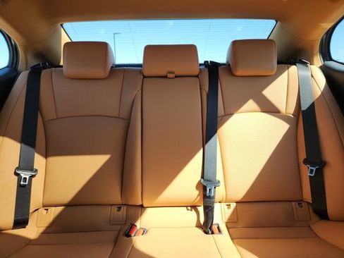 Used 2025 Lexus ES 350 w/ Premium Package image 11