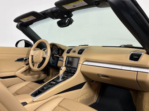 Used 2013 Porsche Boxster RWD image 21