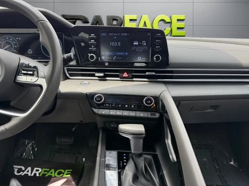 Used 2021 Hyundai Elantra SEL w/ Convenience Package FWD image 24