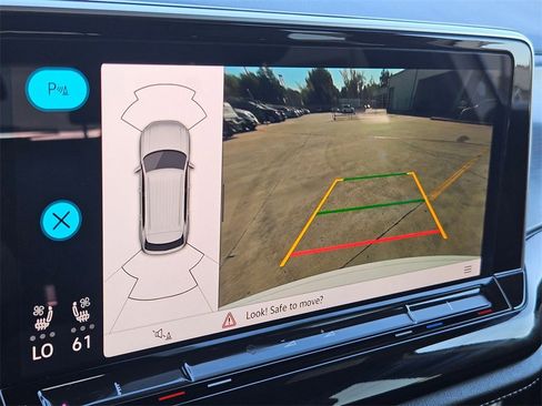 Used 2025 Volkswagen Atlas Cross Sport SE image 19