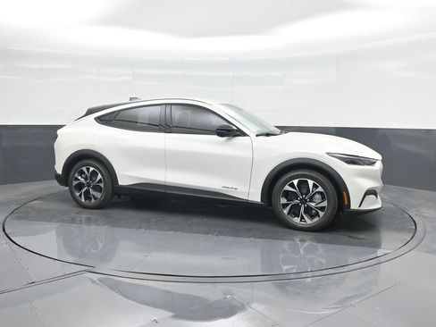 New 2025 Ford Mustang Mach-E Select image 11