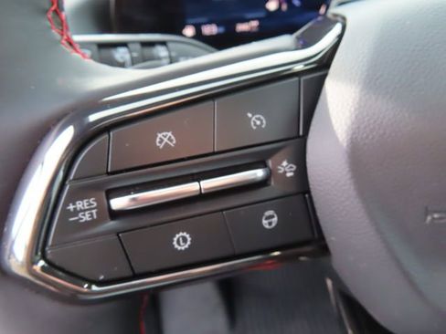 Used 2025 Chevrolet Traverse RS w/ LPO, Floor Liner Package image 20