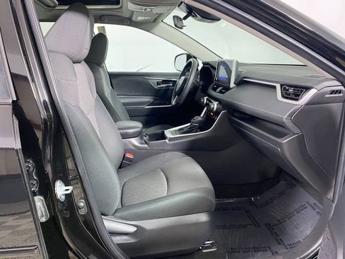 Certified 2023 Toyota RAV4 XLE w/ Convenience Package image 8