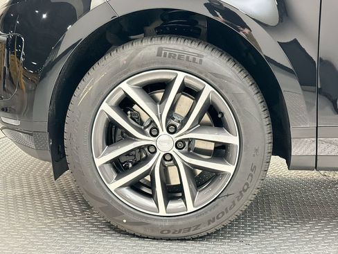 Used 2026 Land Rover Range Rover Evoque S AWD/4WD image 4