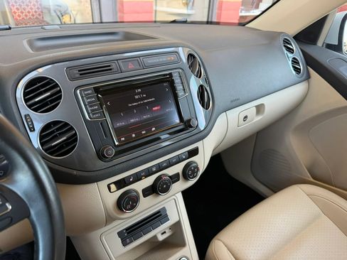 Used 2017 Volkswagen Tiguan S FWD image 32