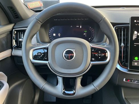 New 2026 Volvo XC90 T8 Plus w/ Protection Package Premier image 15