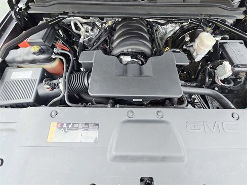 Used 2017 GMC Yukon Denali w/ Open Road Package image 22