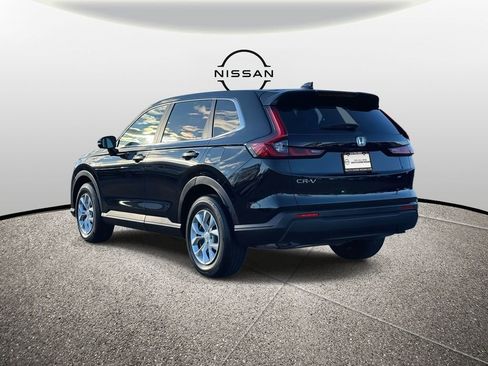 Used 2025 Honda CR-V LX image 8